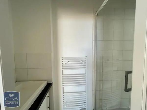 Appartement à louer 1 pièce 25.6m²