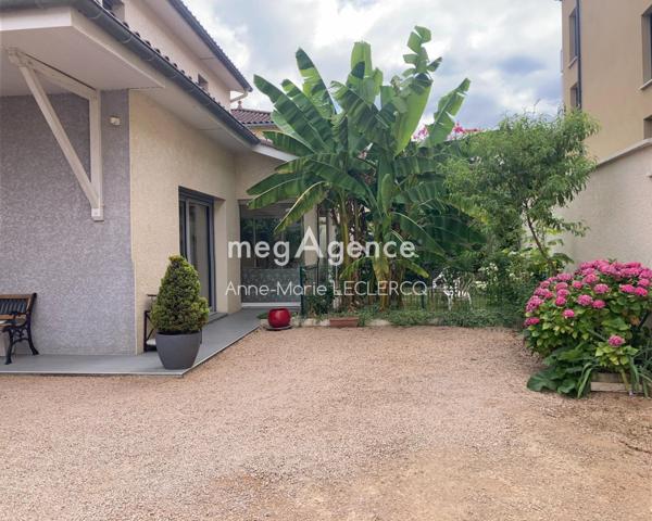 Maison à Jassans-Riottier, 01480 - 5 pièces 124m²