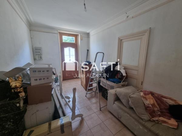 Centre-ville de Matha – 2 logements + Grand Dépôt