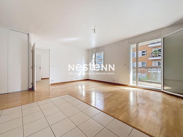 ISSY LES MOULINEAUX - FORT D'ISSY - Vente appartement 2 pièces de 49,40 m² avec un balcon de 3,80 m²