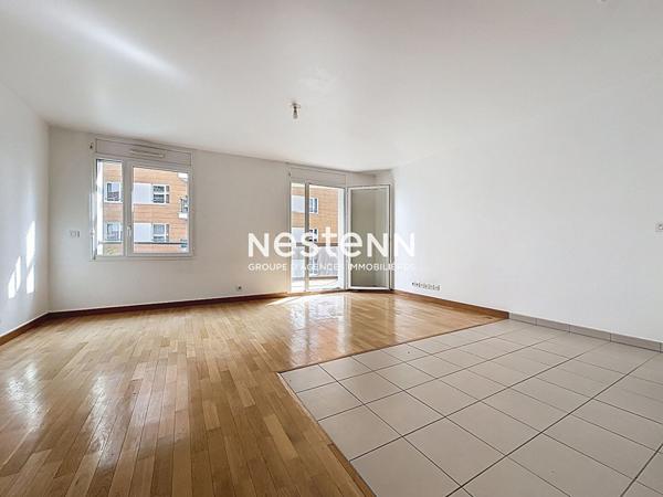 ISSY LES MOULINEAUX - FORT D'ISSY - Vente appartement 2 pièces de 49,40 m² avec un balcon de 3,80 m²