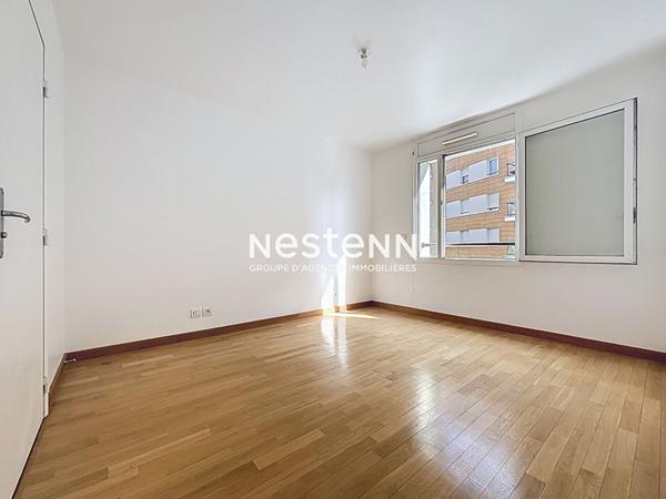 ISSY LES MOULINEAUX - FORT D'ISSY - Vente appartement 2 pièces de 49,40 m² avec un balcon de 3,80 m²