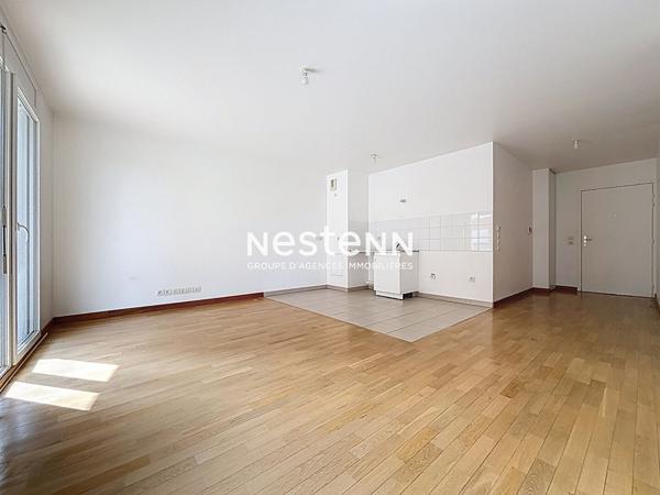 ISSY LES MOULINEAUX - FORT D'ISSY - Vente appartement 2 pièces de 49,40 m² avec un balcon de 3,80 m²