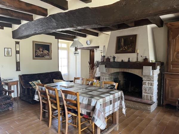 Maison à vendre |  Lussac-les-Églises |  7 pièces | 143 m²