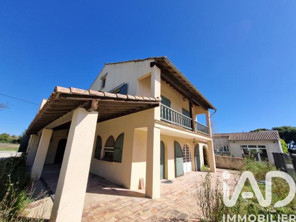 Maison à vendre 7 pièces 243 m² Arles