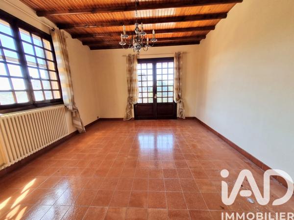 Maison à vendre 7 pièces 243 m² Arles