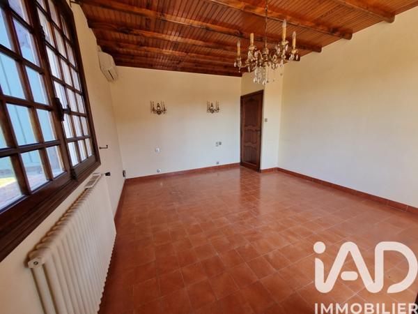 Maison à vendre 7 pièces 243 m² Arles