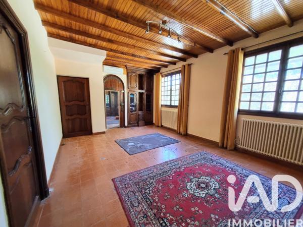 Maison à vendre 7 pièces 243 m² Arles