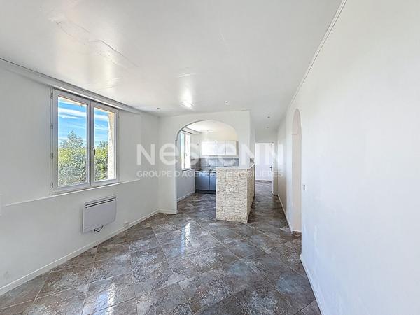 Maison à vendre à Saint Maximin la Sainte Baume - 5 pièces proche des commodités