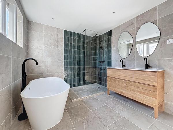 Appartement 4 pièces - 111 m² Exclusivité efficity