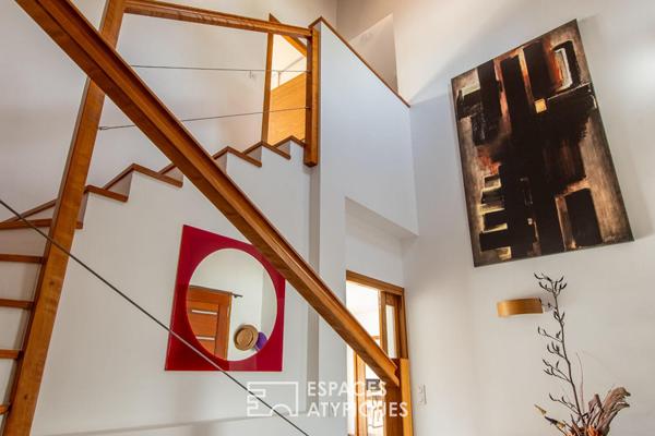 Maison d’architecte sous la pinède, proche littoral