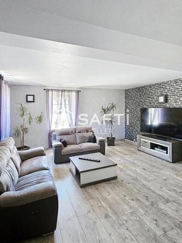 Maison individuelle spacieuse – Environ 300 m²