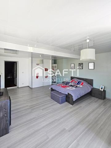 Maison individuelle spacieuse – Environ 300 m²