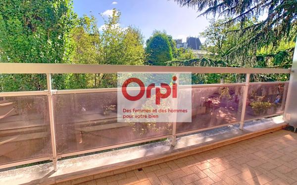 Appartement à vendre    1 pièce • 33 m2 Issy-les-Moulineaux