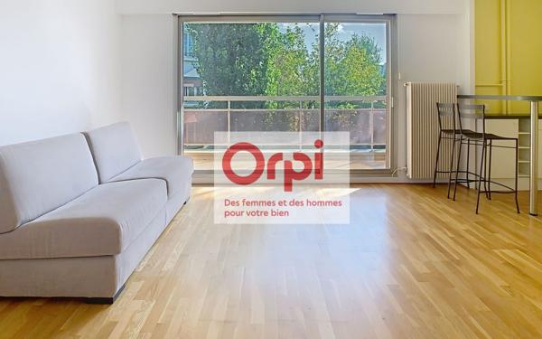Appartement à vendre    1 pièce • 33 m2 Issy-les-Moulineaux