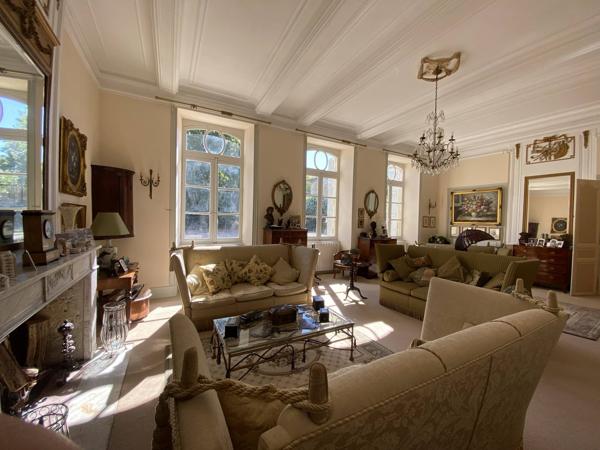 Magnifique Hôtel Particulier du XVIIIème