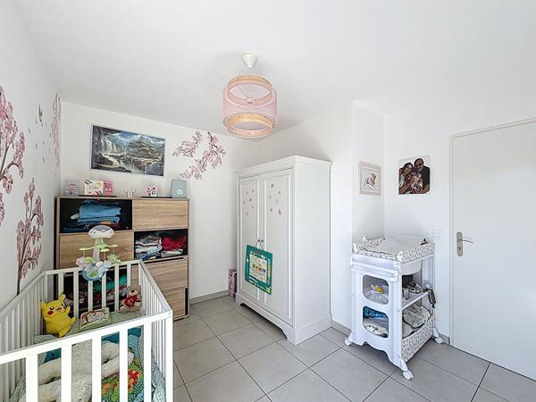 Rare sur le secteur - Appartement centre ville de Meaux - 3 pièces - 2 chambres - une place de parking et un jardin