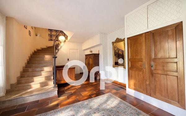 Maison à vendre    9 pièces • 277,57 m2 Montbonnot-Saint-Martin