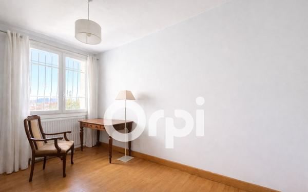 Maison à vendre    9 pièces • 277,57 m2 Montbonnot-Saint-Martin