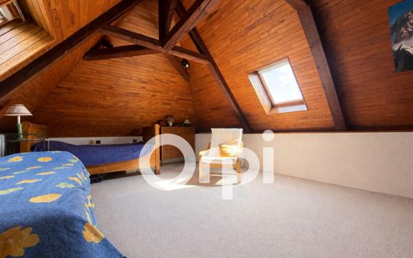 Maison à vendre    9 pièces • 277,57 m2 Montbonnot-Saint-Martin