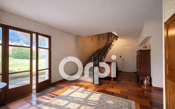 Maison à vendre    9 pièces • 277,57 m2 Montbonnot-Saint-Martin