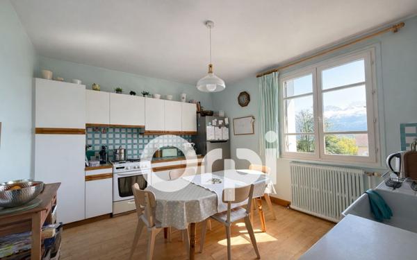 Maison à vendre    9 pièces • 277,57 m2 Montbonnot-Saint-Martin