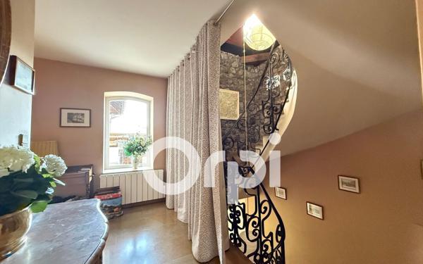 Maison à vendre    9 pièces • 277,57 m2 Montbonnot-Saint-Martin