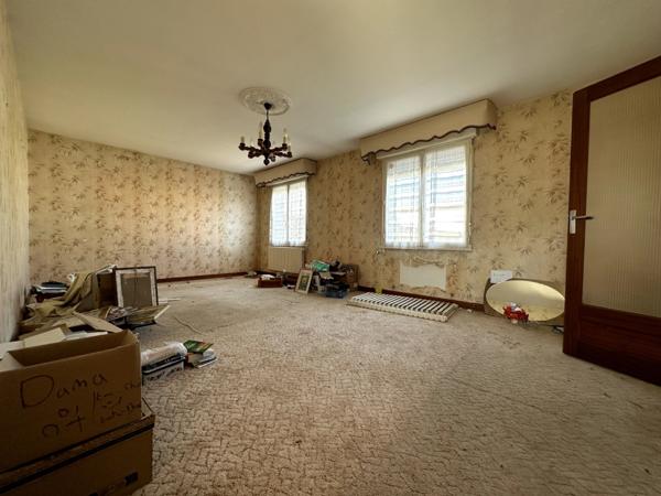 Marsilly (17137) À vendre – Maison des années 1970 avec grand terrain divisible – Marsilly (17)