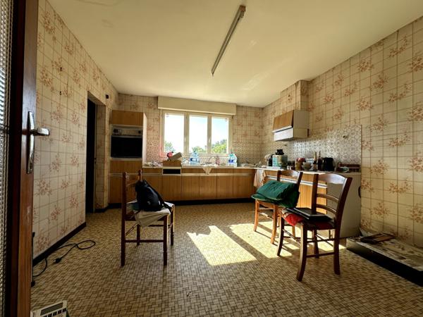 Marsilly (17137) À vendre – Maison des années 1970 avec grand terrain divisible – Marsilly (17)