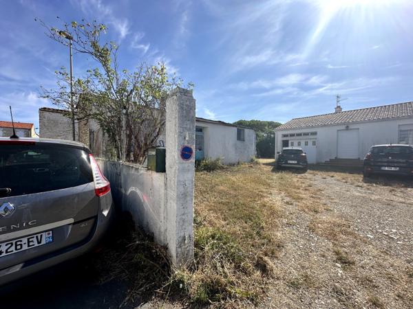 Marsilly (17137) À vendre – Maison des années 1970 avec grand terrain divisible – Marsilly (17)