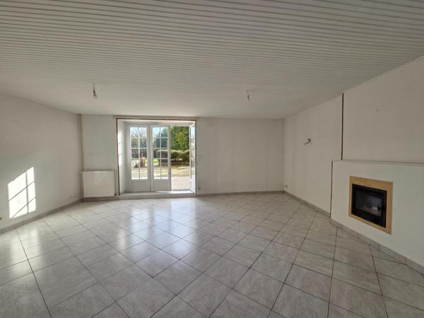 Maison à SAINT-JEAN-D'ANGELY, 17400 - 5 pièces 129m²