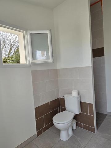 Maison à SAINT-JEAN-D'ANGELY, 17400 - 5 pièces 129m²