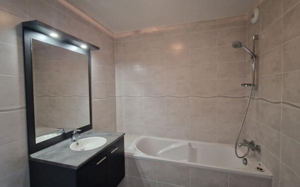 Appartement à louer    2 pièces •  Viry