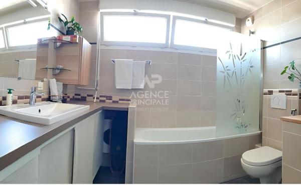 Appartement meublé Nanterre 4 pièce(s) 79 m2

Loyer €2 000/mois charges comprises **

- Ref : 14952