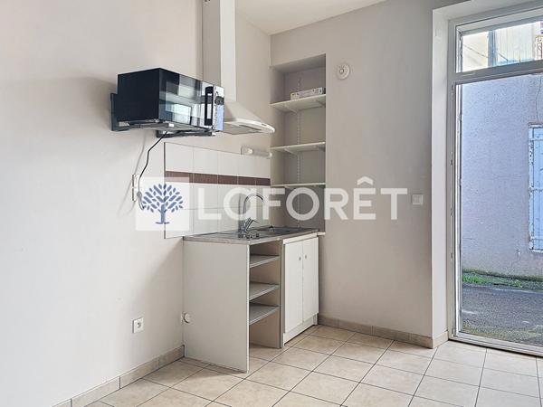 Location appartement Thouars - 2 pièce(s) - 35 m² - 370 €/mois