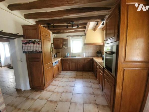PRECIGNE-MAISON ISOLEE EN CAMPAGNE -REFVDL2214