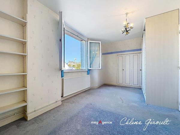 Maison à SAINT-QUENTIN-SUR-LE-HOMME, 50220 - 8 pièces 205m²