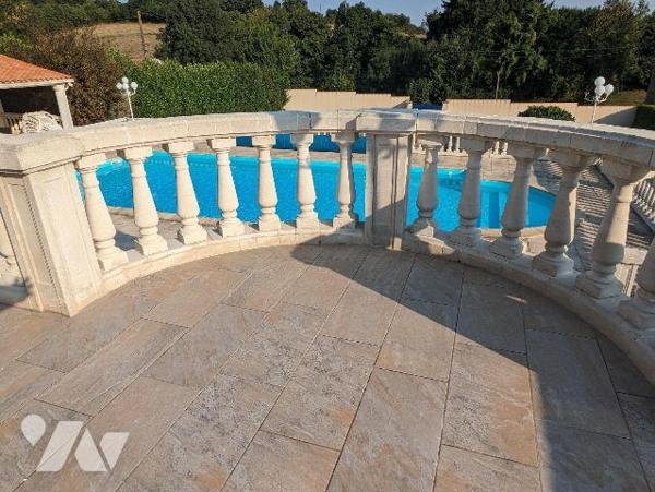 SEVREMONT - A quelques minutes des Herbiers et du Puy du Fou, découvrez cette charmante maison ...