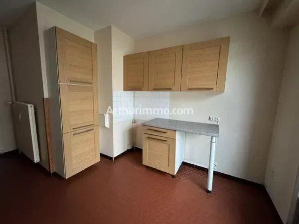 Location Appartement 4 pièces 101 m2 à Lons-le-Saunier
