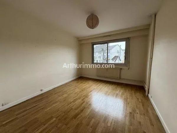 Location Appartement 4 pièces 101 m2 à Lons-le-Saunier