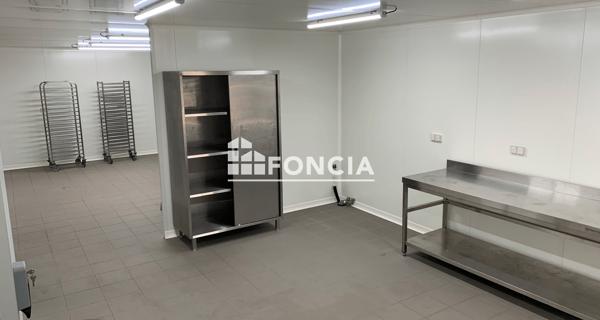 À vendre Local commercial 273 m² - Niort 79000