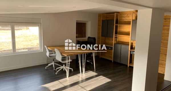 À vendre Local commercial 273 m² - Niort 79000