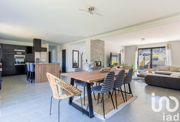 Maison à vendre 6 pièces 195 m² Breuillet