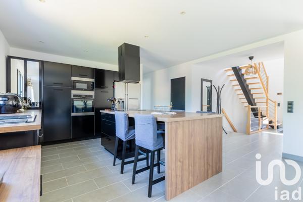 Maison à vendre 6 pièces 195 m² Breuillet