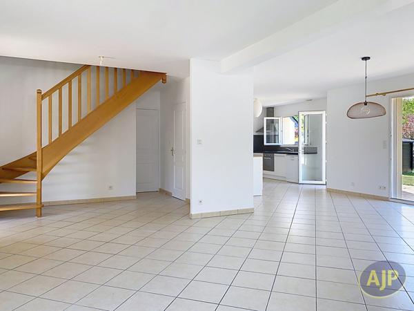 Location maison Treillieres : 1 350 € - AJP Immobilier Saint Herblain