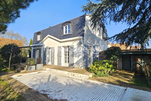 Maison à vendre 6 pièces de 164 m² à Conflans-Sainte-Honorine
