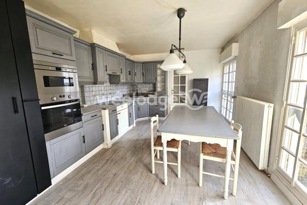 Maison à vendre 6 pièces de 164 m² à Conflans-Sainte-Honorine