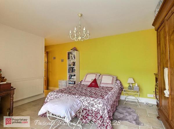 Maison  151 m²  avec  studio indépendant 34 m² - VERNANTES  (49390)