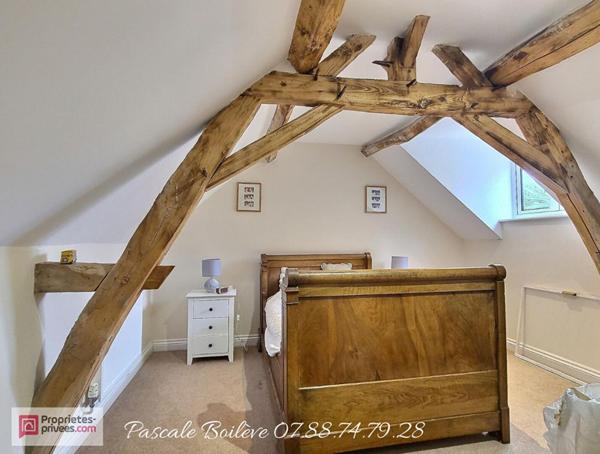 Maison  151 m²  avec  studio indépendant 34 m² - VERNANTES  (49390)