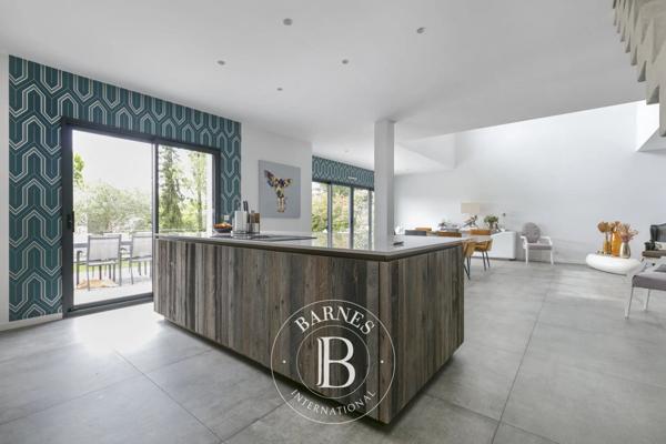 Villiers-sur-Orge, Maison 4 Chambres -  235 m² à vendre